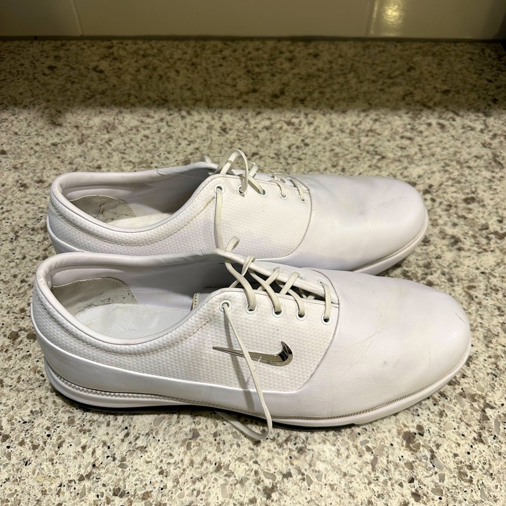 Mens Nike Victory Tour Golf Shoes Size 12